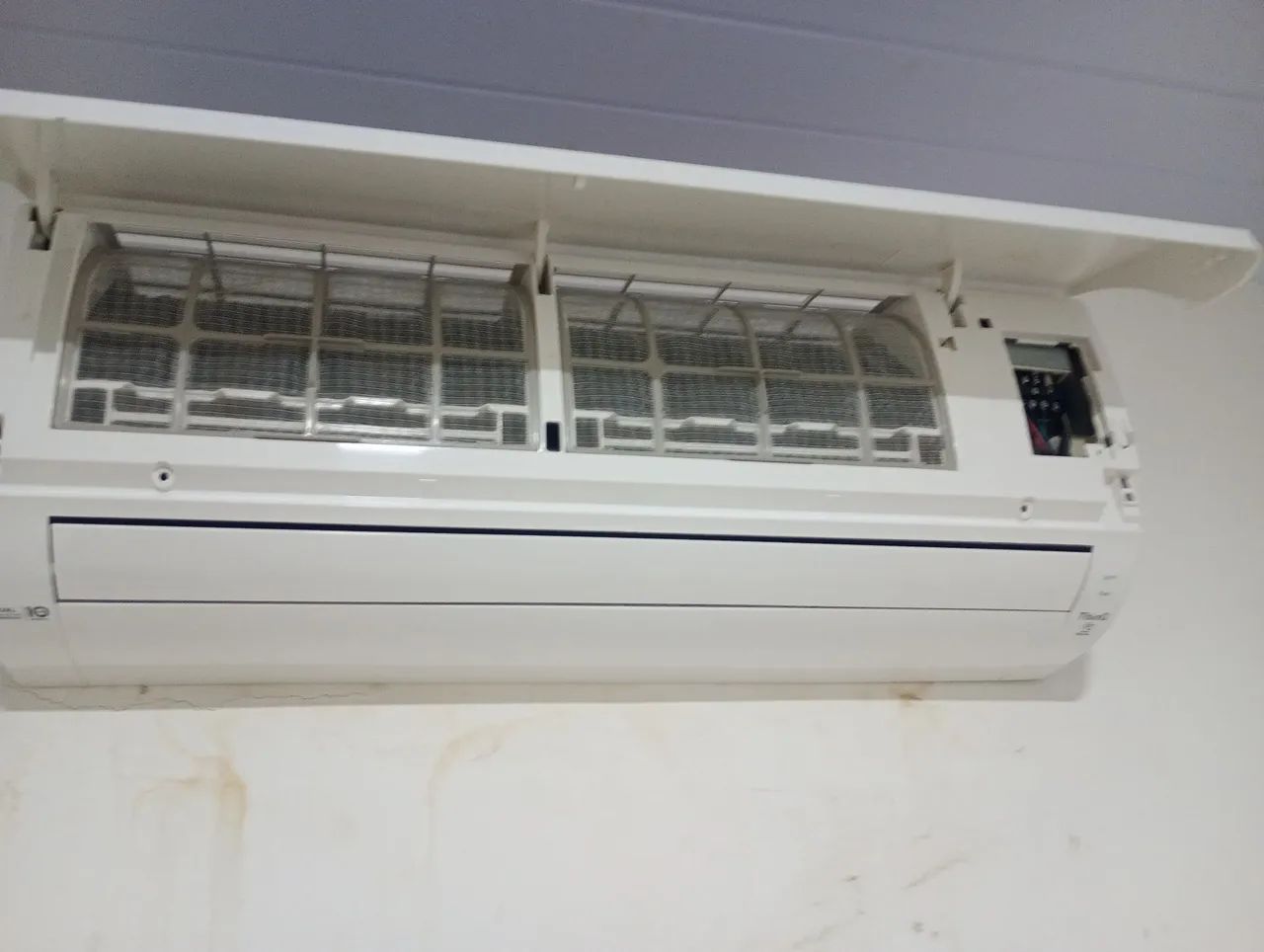 Instalação e manutenção de ar condicionado 