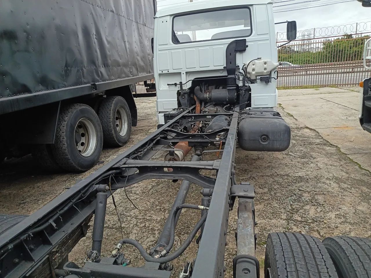 VW 8100 chassi 1999 - Foto 5