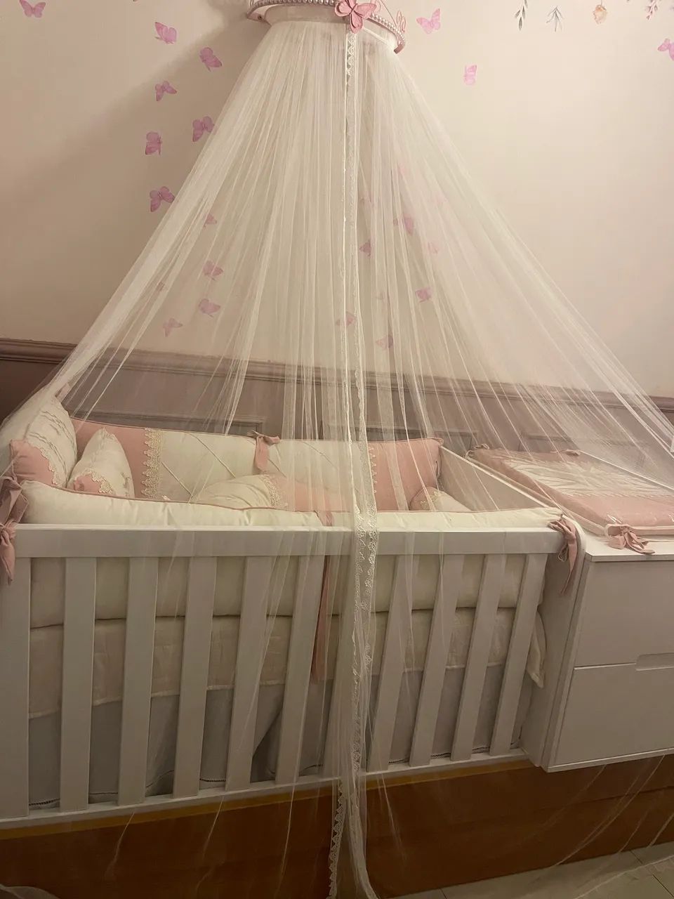 Vendo berço com cama auxiliar  - Foto 2