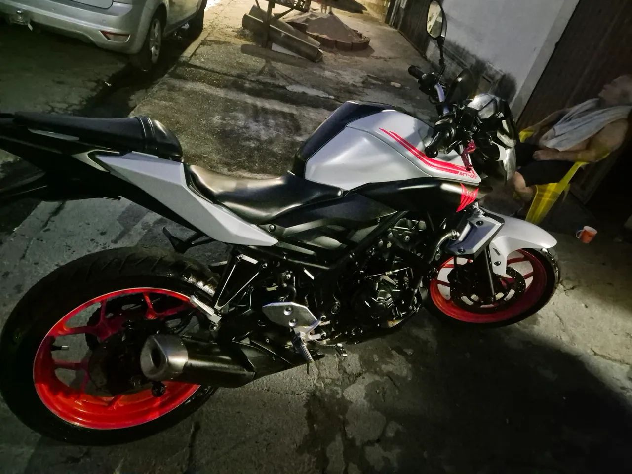 Moto Yamaha MT03 - Foto 2