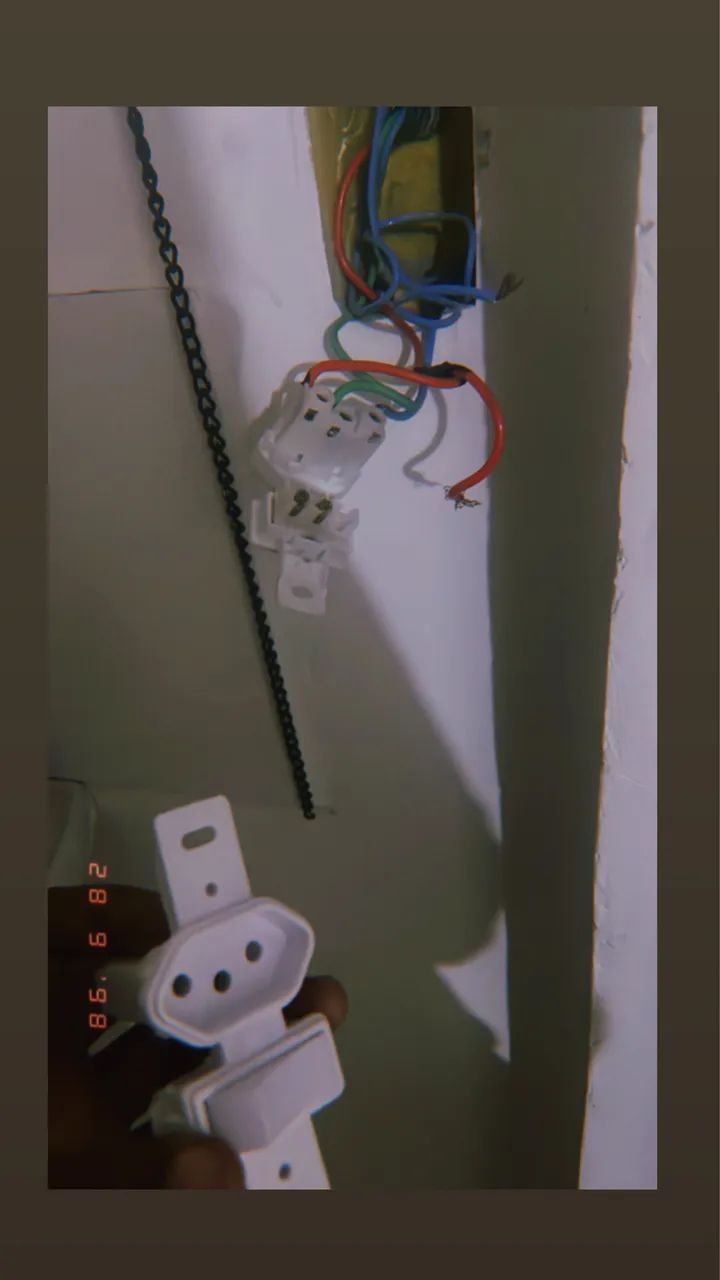 Pequenos serviços eletricos , instalações e montagems  - Foto 2