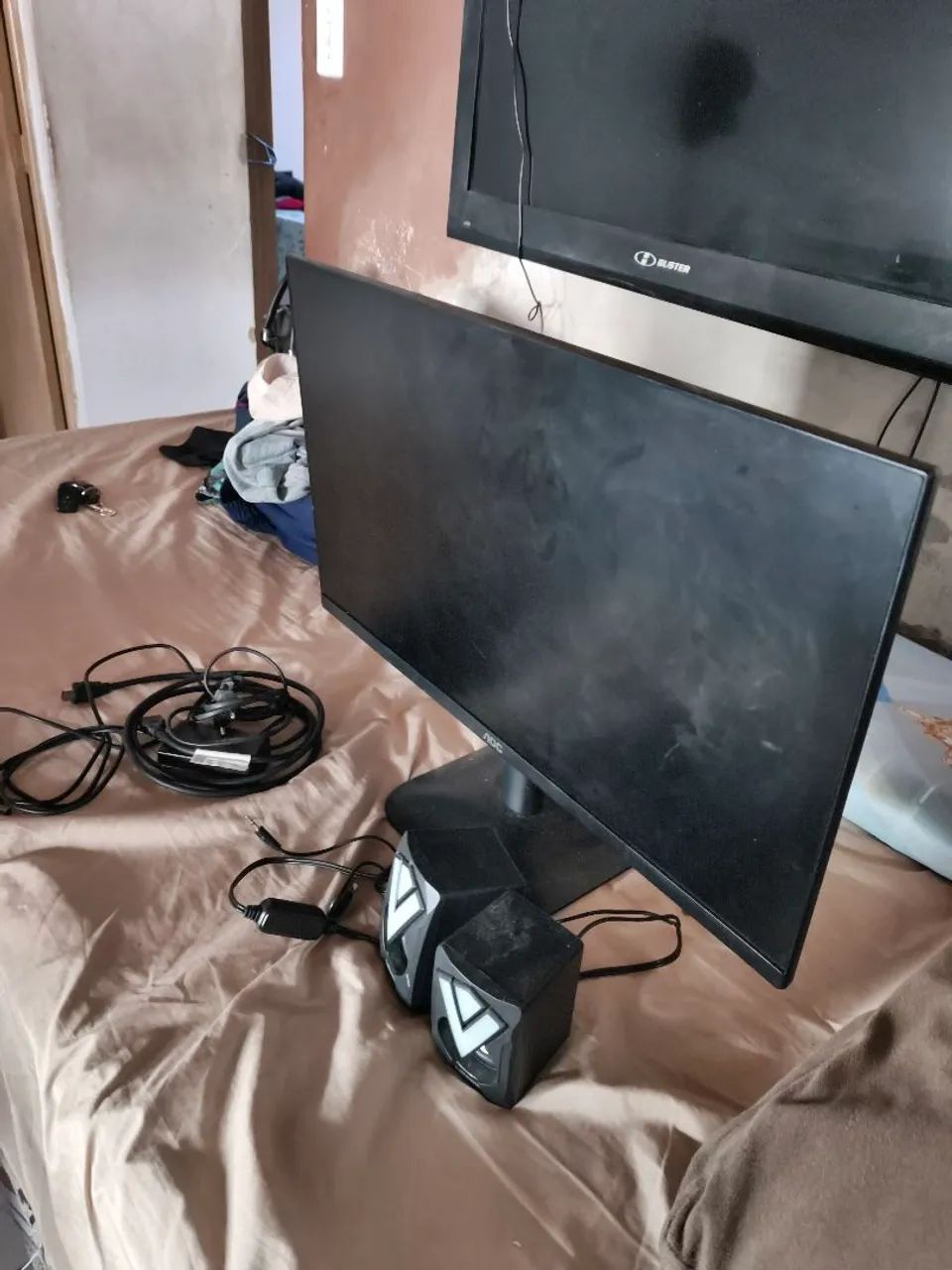 Monitor AOC 24 polegadas. 