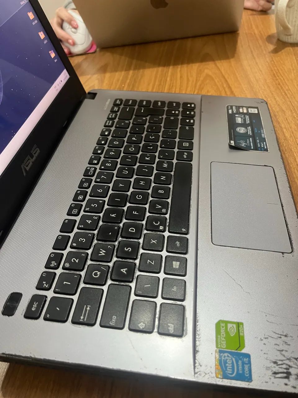 Notbook i7 SSD 240 GB 8 RAM 