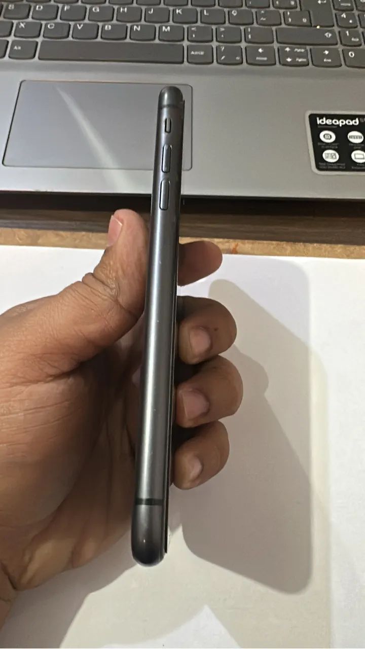 iPhone 11 64 GB Preto - Foto 2