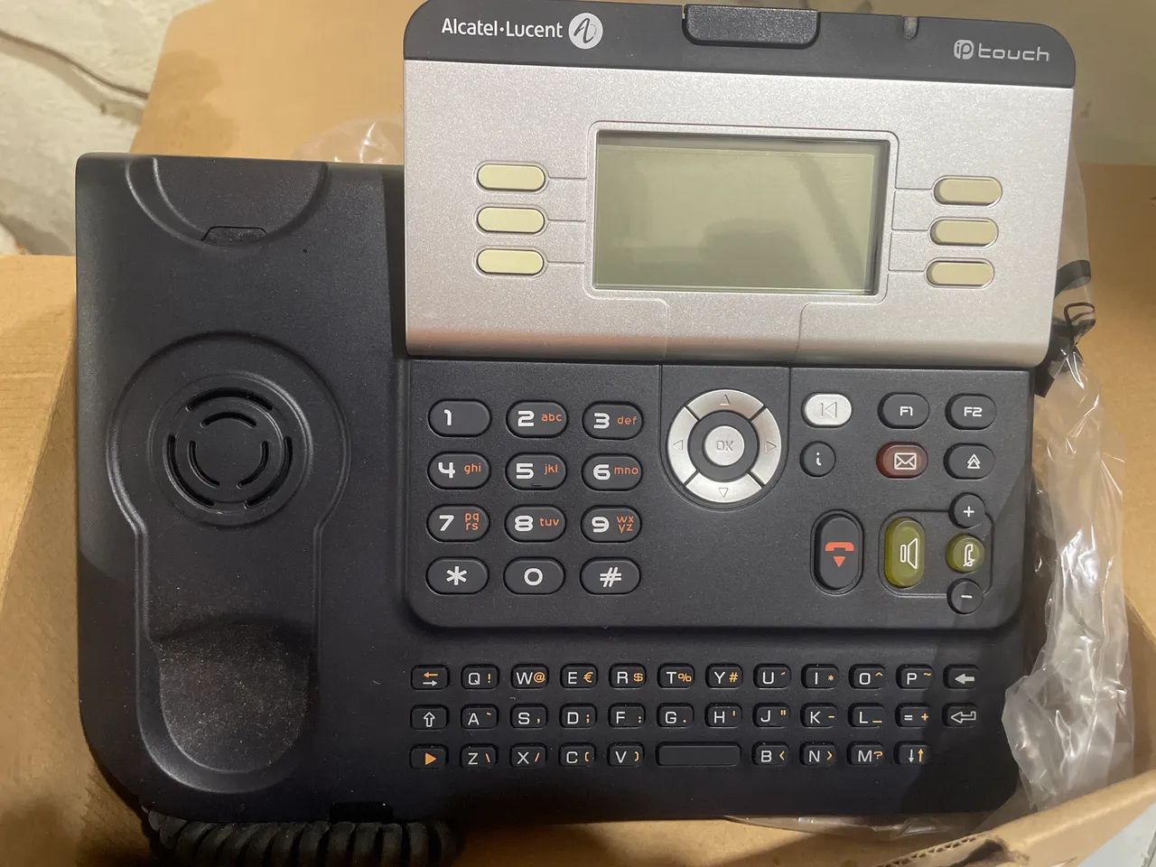 Telefone corporativo Alcatel Lucent 4028 IP