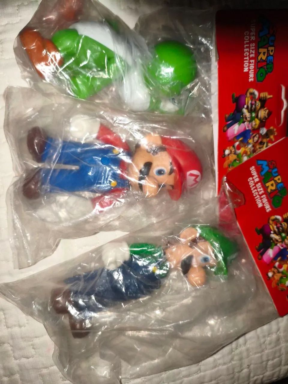 Kit Bonecos Mario Luigi e Yoshi - novos lacrados  - Foto 5