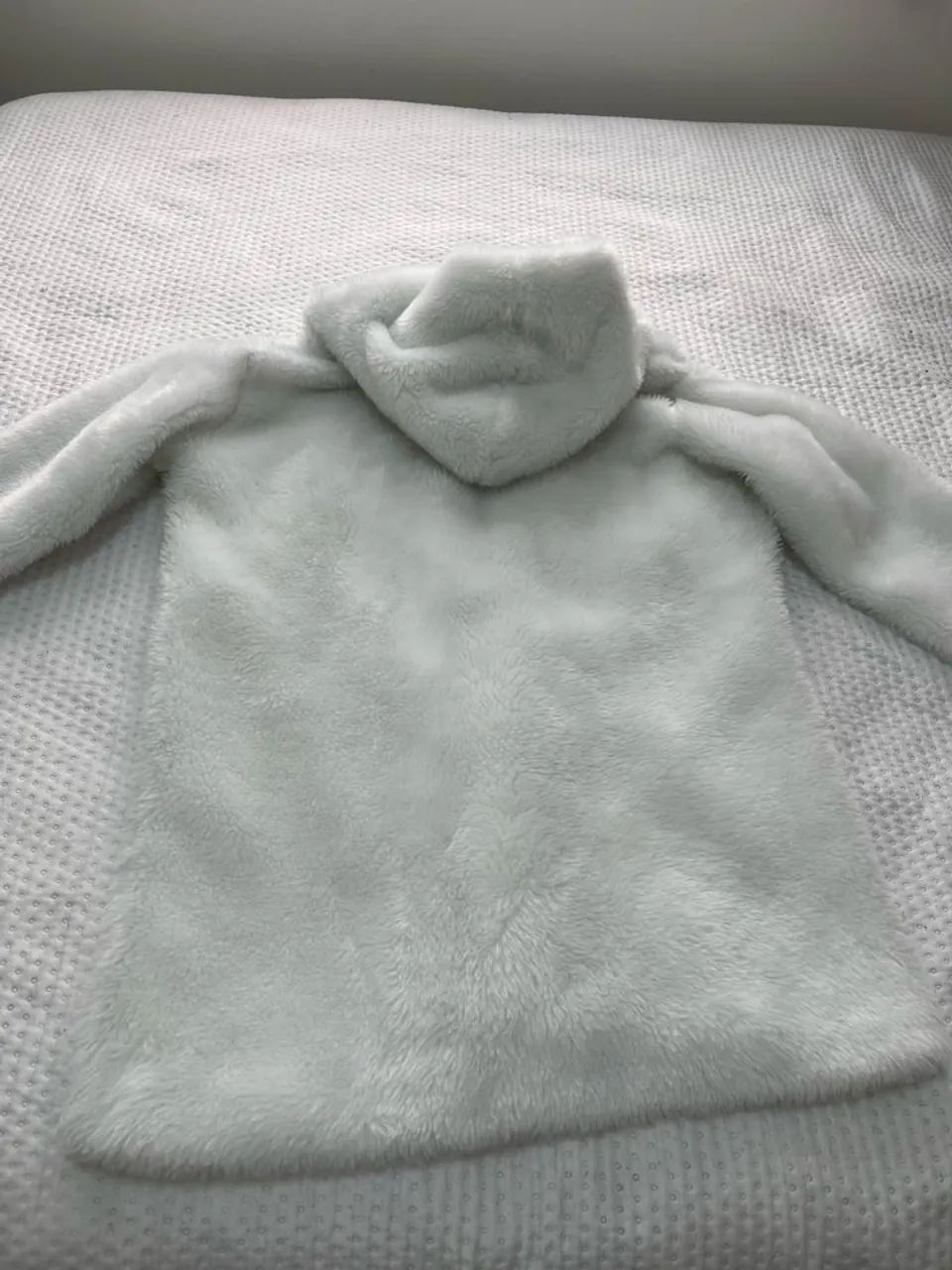 casaco de pelos branco com capuz - mine store - Foto 4