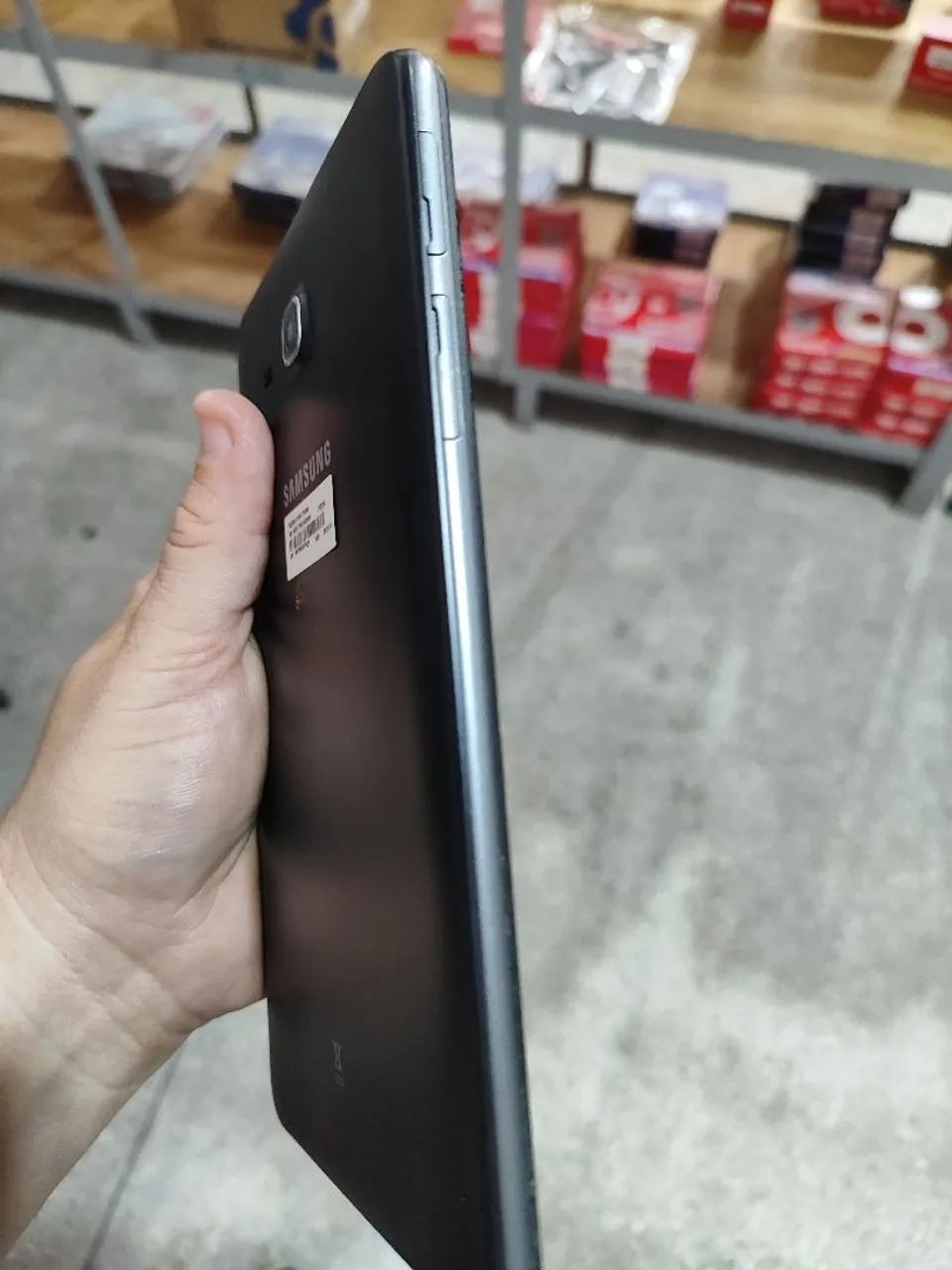 Tablet Samsung Galaxy sm t285m TAB A 8gb semi-novo - Foto 4