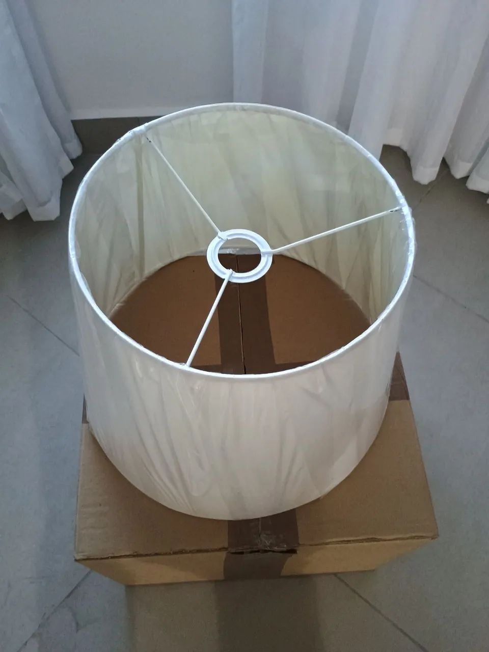 Cúpula branca para luminária  - Foto 2