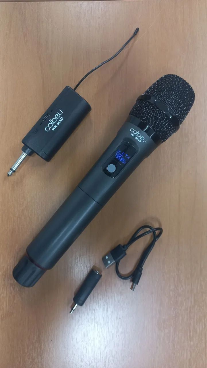 Microfone Dinâmico Profissional SEM FIO.