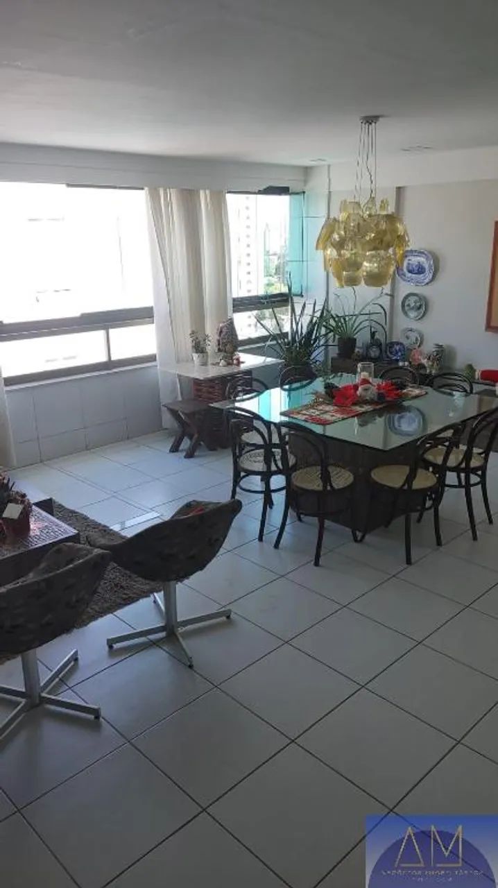 Apartamento à Venda em Espinheiro