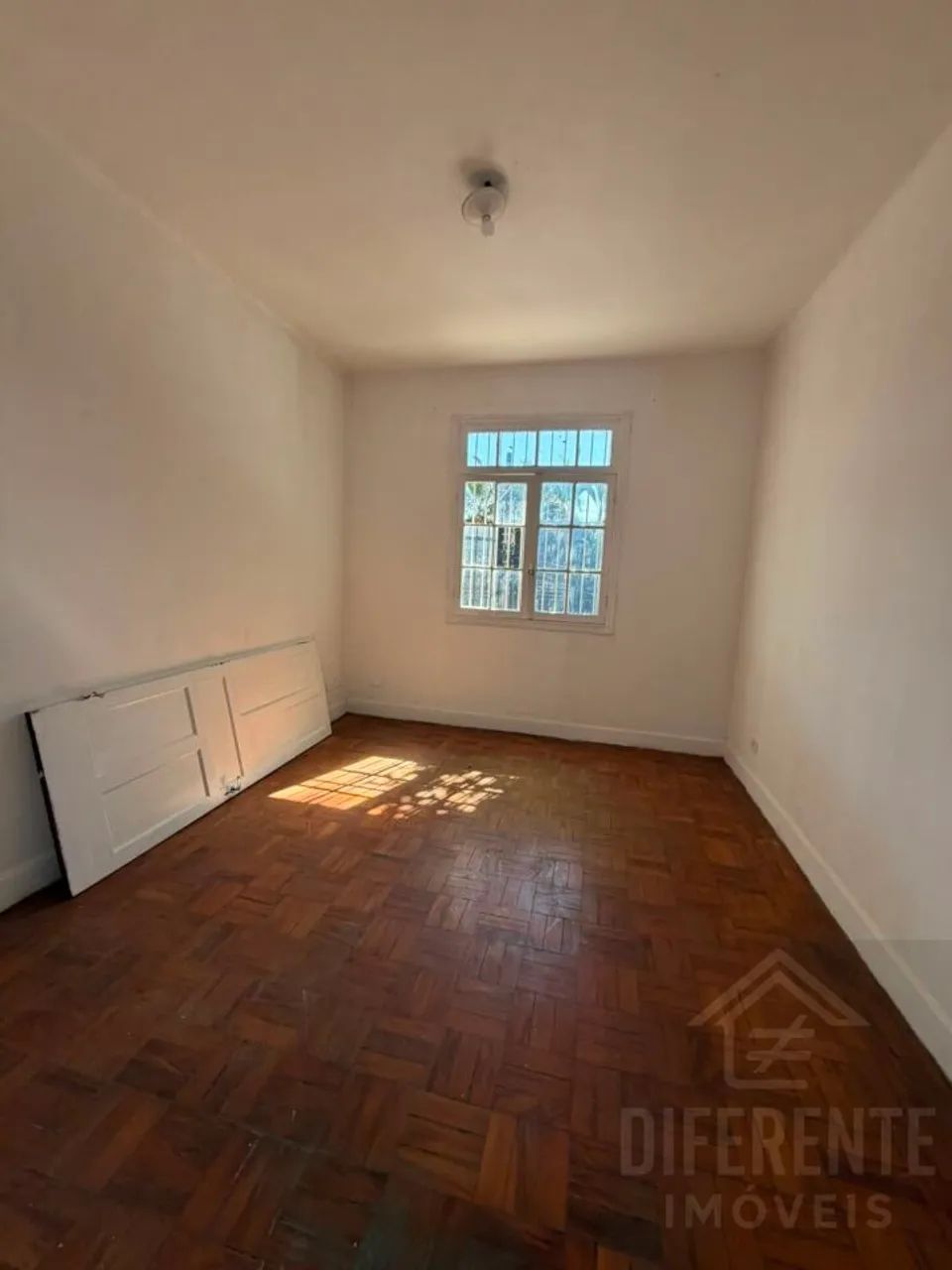 Sobrado Amplo com 4 Dormitórios | Residencial ou Comercial - Foto 3