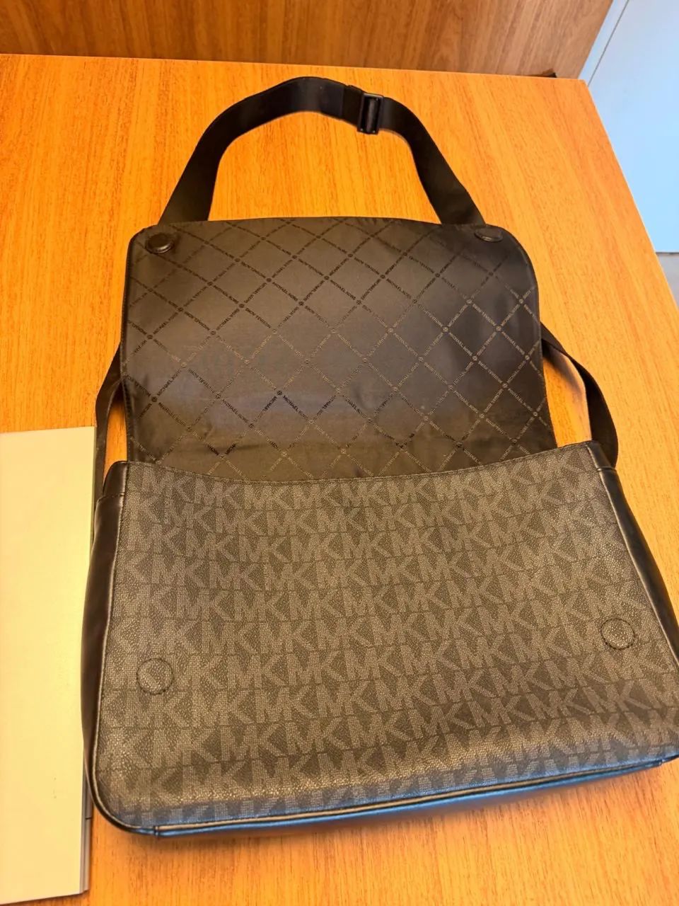 Bolsa Pasta Michael Kors Masculina - Foto 4