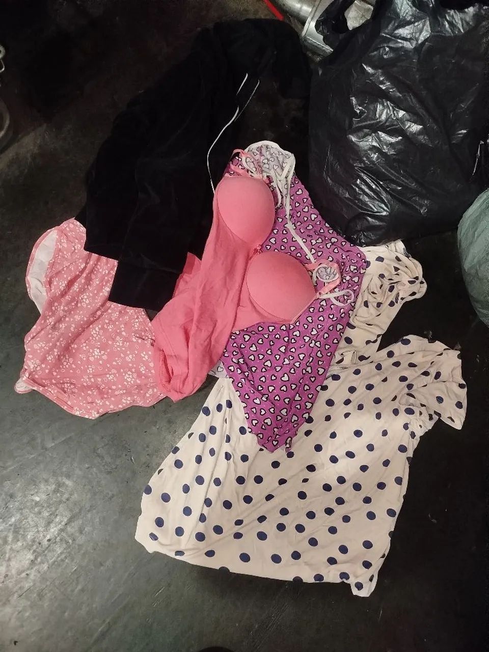 Roupas diversas novas e semi novas - Foto 3