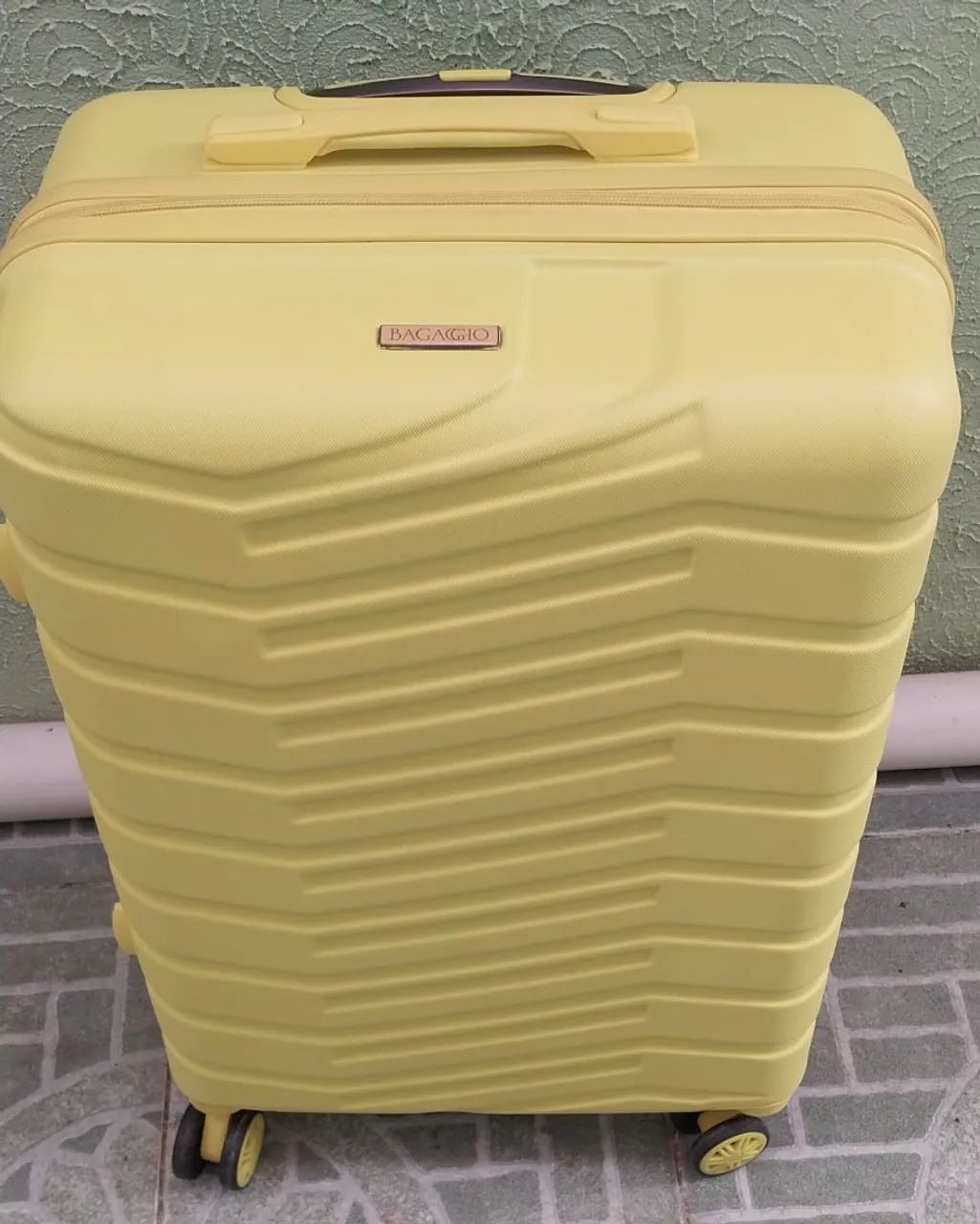 Mala de 23kg em polipropileno Bagaggio