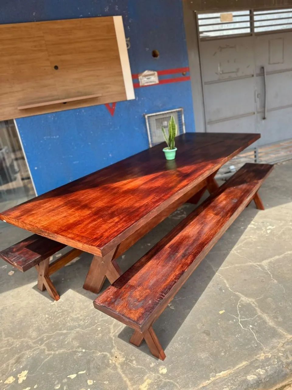 ?Mesa de madeira promoção imperdível ?