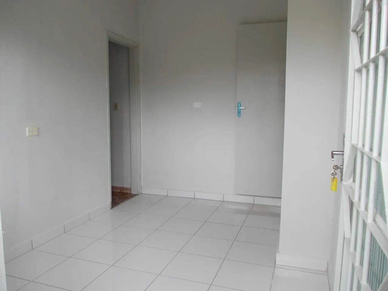 Casa térrea tipo Kit Net de 30 m² com 01 Dorm.!!! - Cód.: 1448 - - Foto 3