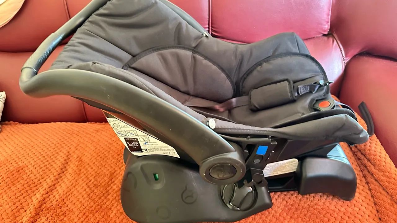 Vende-se bebê conforto com base - Foto 4