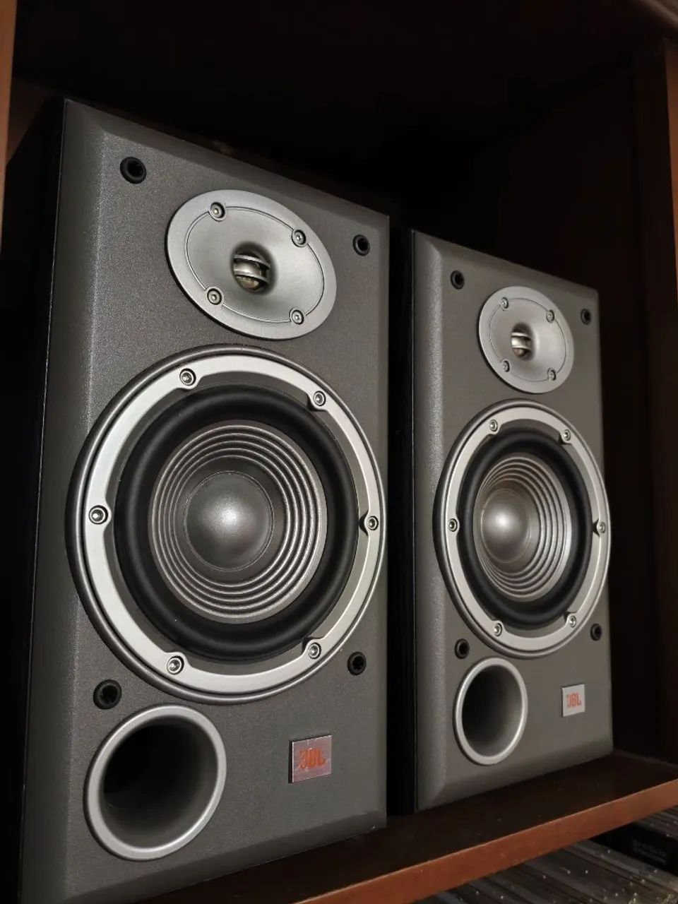 ? JBL NORTHRIDGE E30 ?