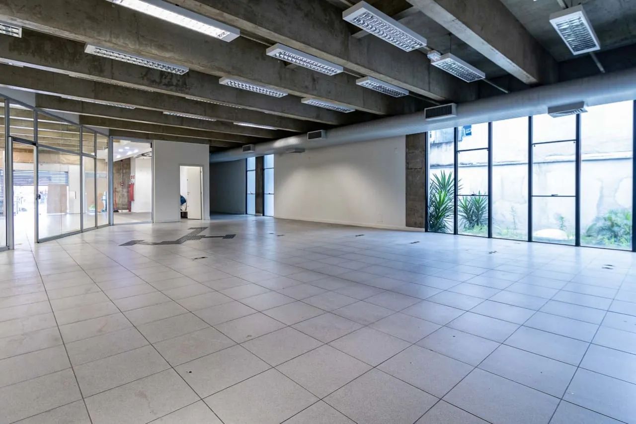 Loja na Avenida Mateo Bei, 3286  2048 m² - Foto 5