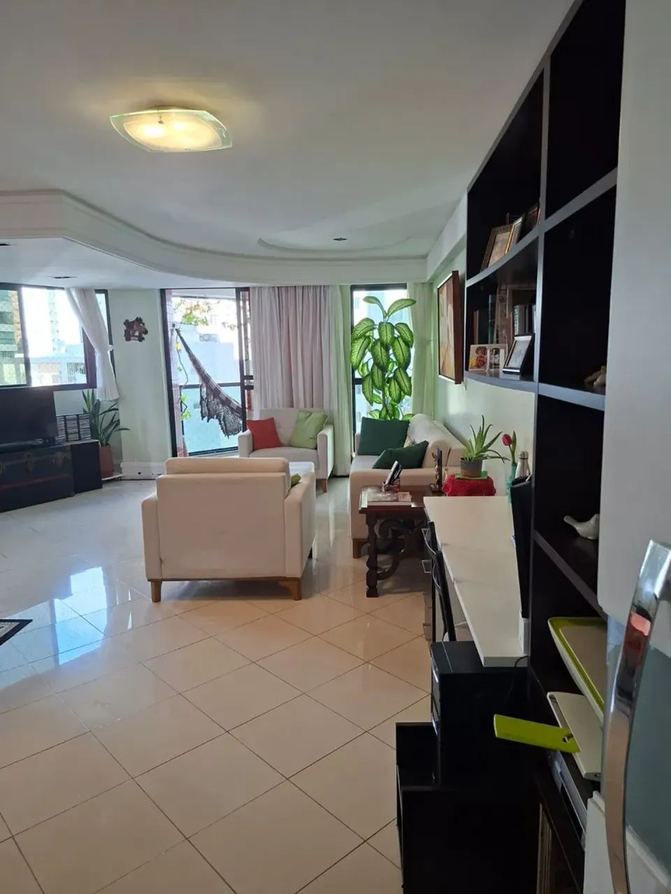 APARTAMENTO AMPLO E PRÓXIMO À PRAIA - 3 QTS COM 2 SUÍTES - Foto 5