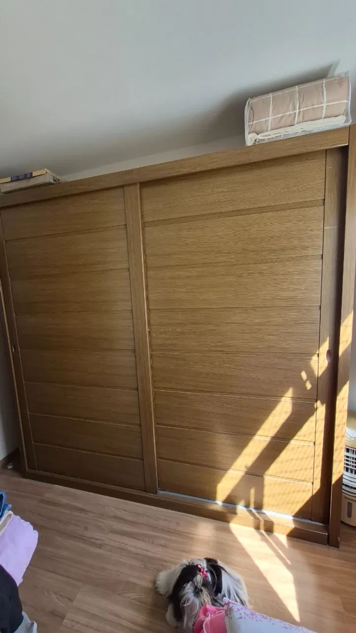 Guarda-roupa 