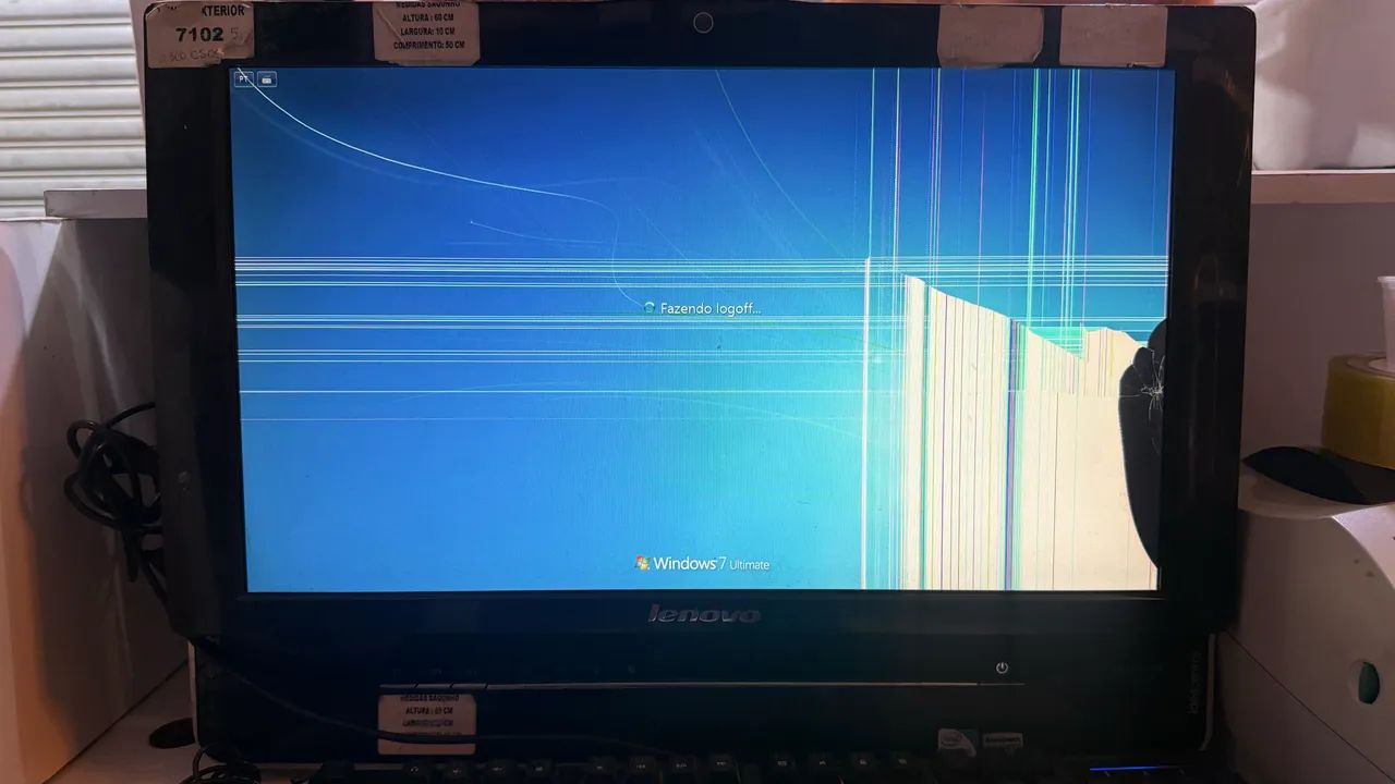 Computador Lenovo all in one quebrado  - Foto 5