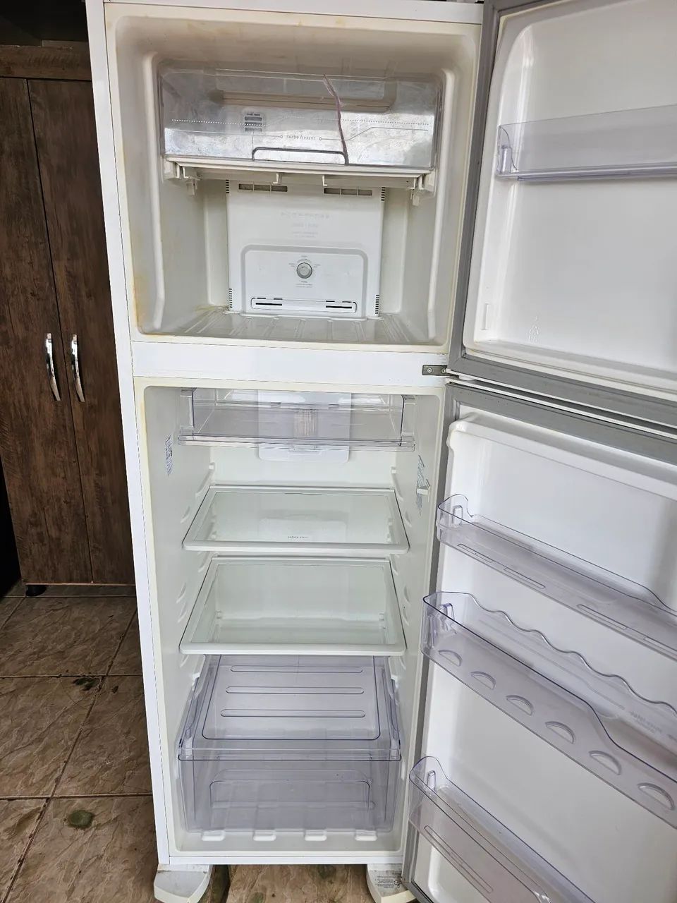 Geladeira frost free usada funcionando perfeitamente  - Foto 4