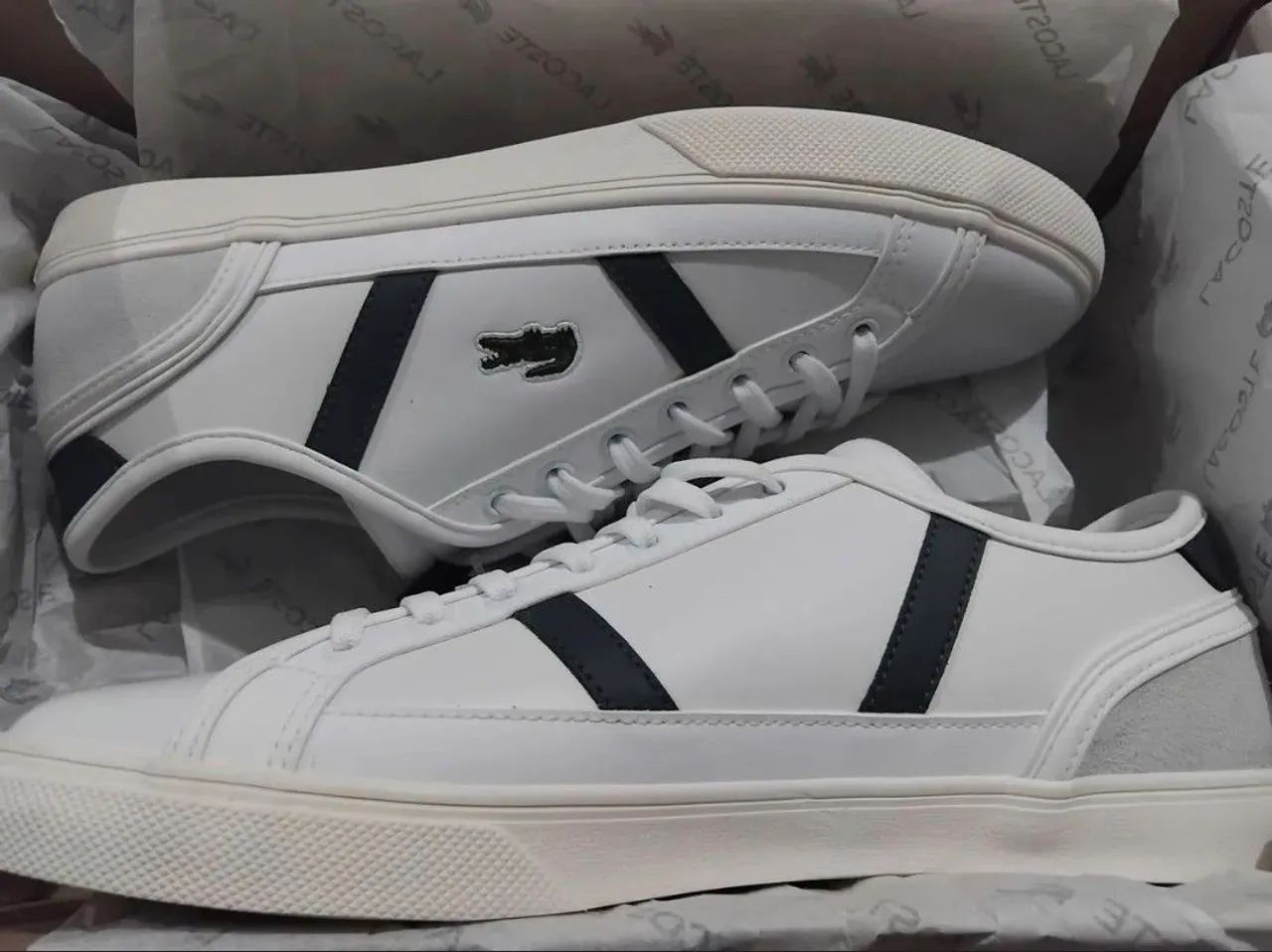 Tenis Lacoste Branco Novo - Foto 2