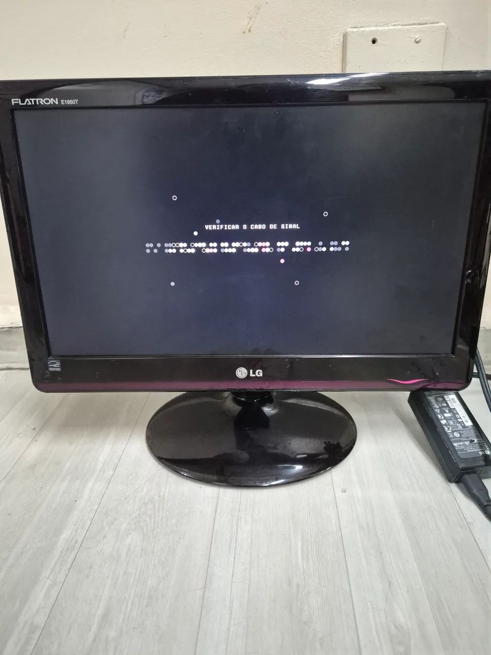 MONITOR LG FLATRON E1950T-PN - Foto 4