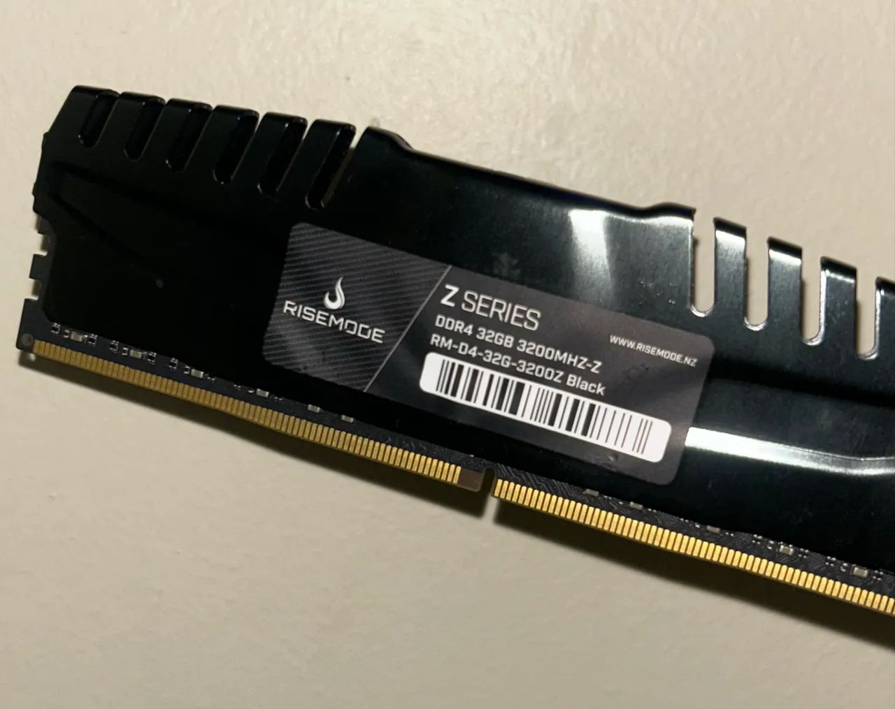 Rise Mode Z Series 32GB 3200MHz DDR4 - Foto 3