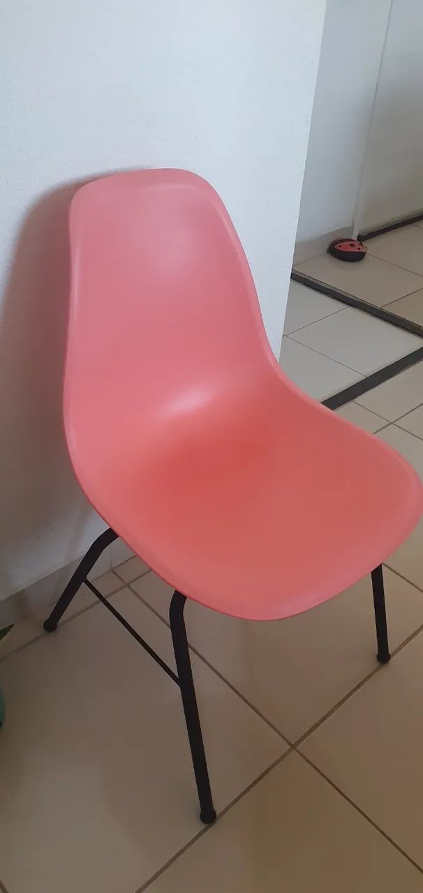 Cadeira Rosa/ Rosê Eames escritório - Foto 2