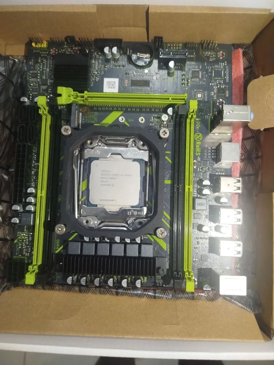 Placa mãe x99 com processador E5 2650v3 - Foto 2