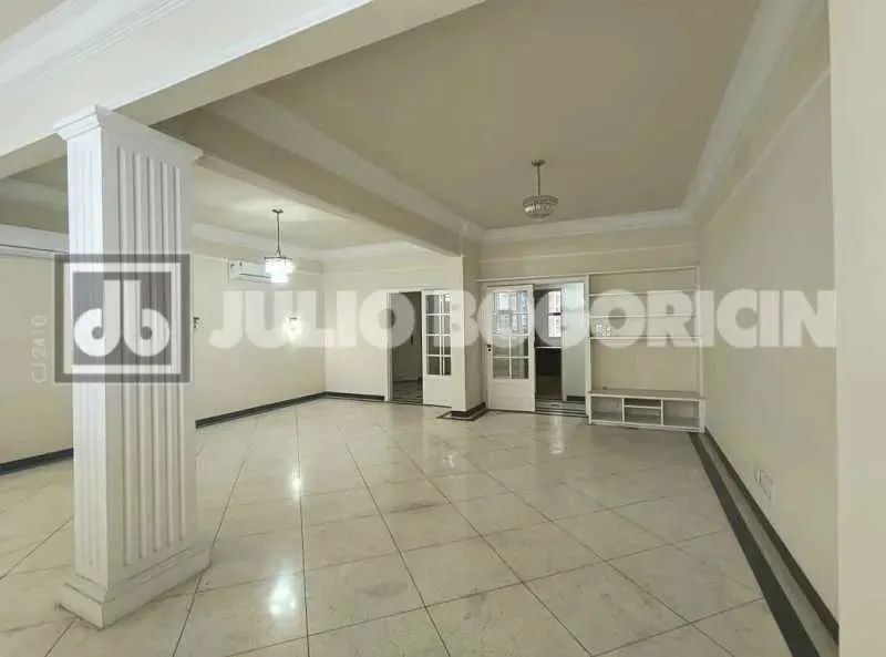 Frente 4 Quartos (2 Suítes) 1 Vaga Desocupado