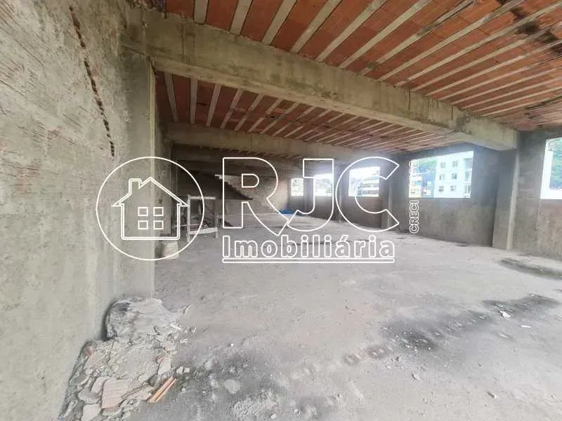 Imóvel para venda possui 701 metros quadrados com 3 quartos em Vila Isabel - Rio de Janeir - Foto 11