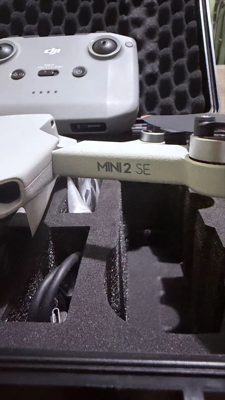 DJI Mini 2 SE Fly More Combo - Cinza | Excelente Estado - Foto 3