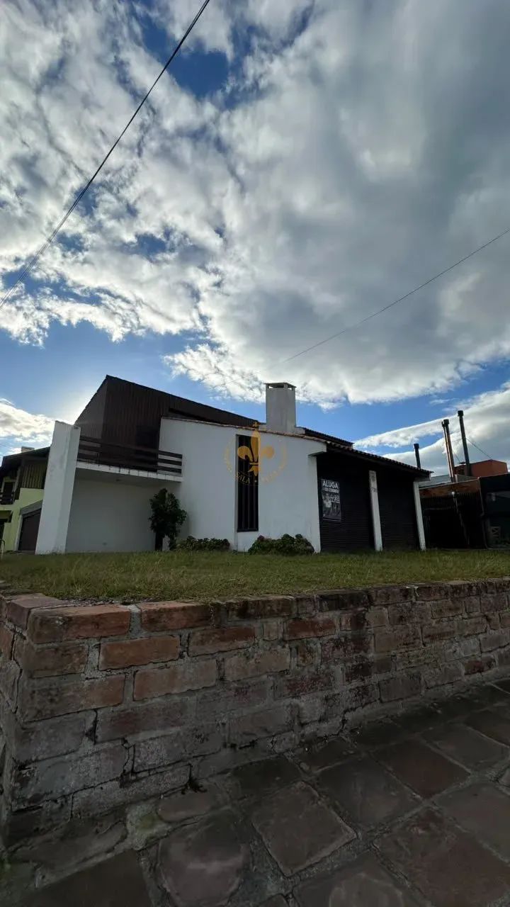 Casa Comercial para Aluguel em Torres REF: 125