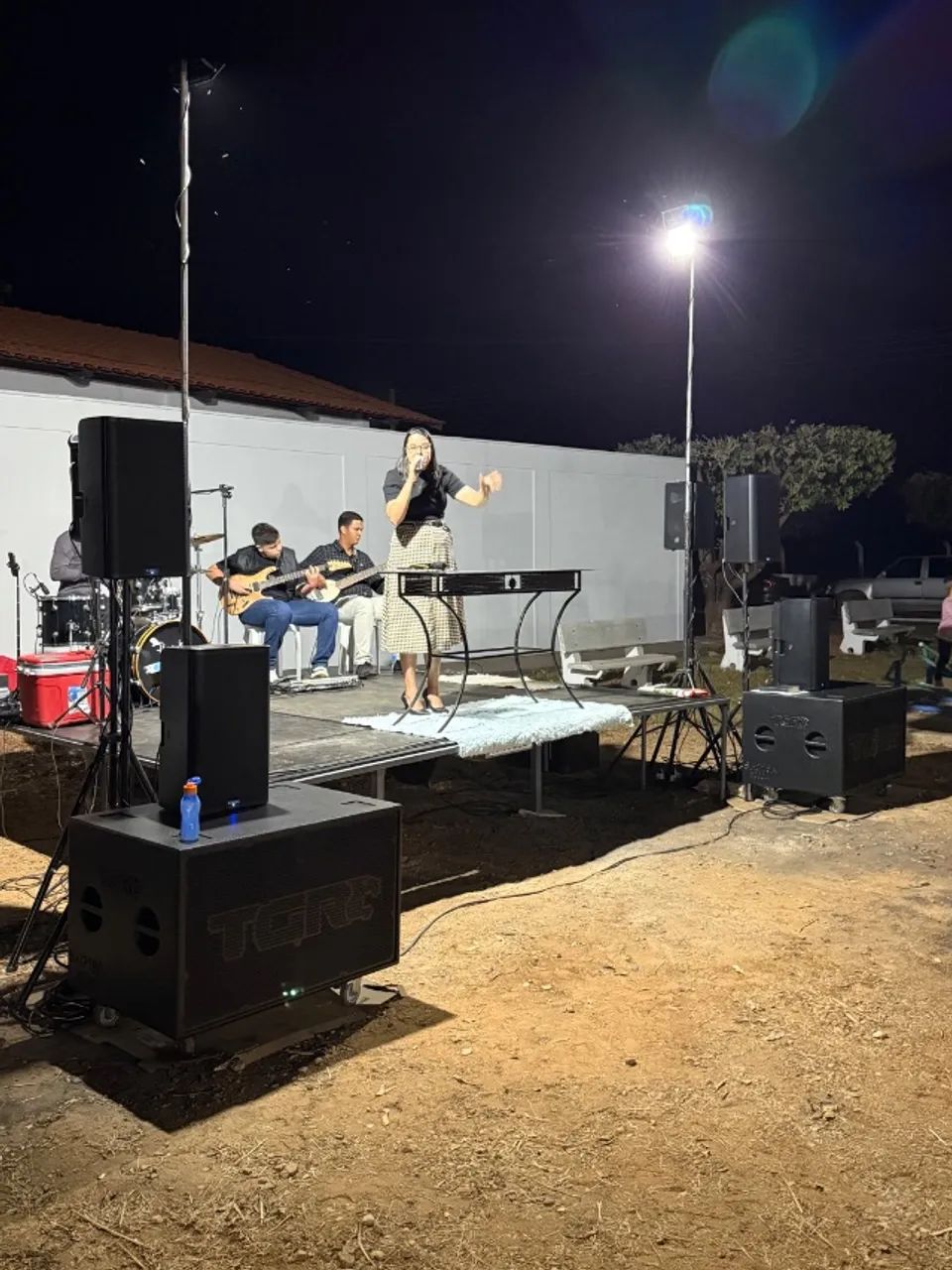Som profissional com carreta palco 