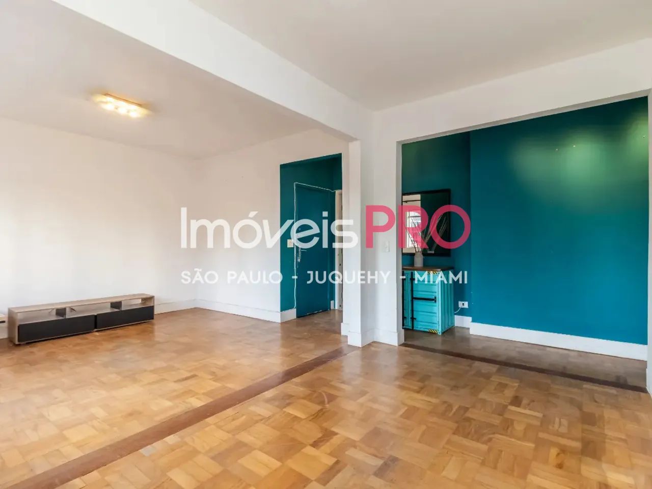 Apto reformado de 81m2 com 2 dorm e 1 vaga no Vila Olimpia - Foto 2