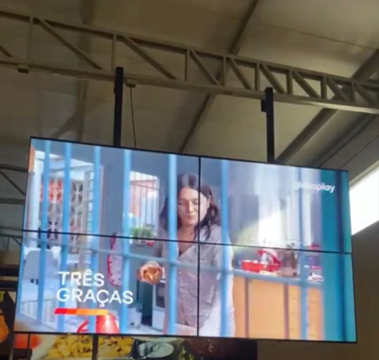 TELÃO VIDEO WALL 141 POLEGADAS - 4 TVs 70? 4K - Foto 3