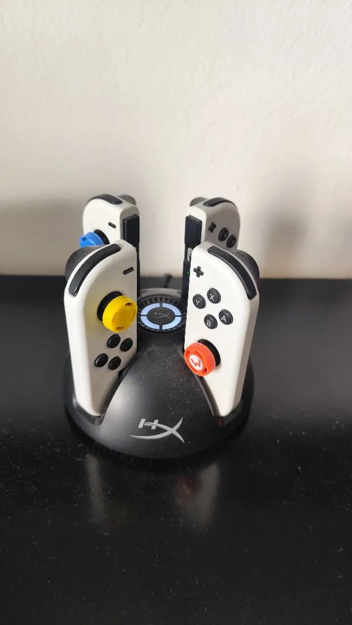 Nintendo switch oled 64gb na caixa com 4 joycons e acessorios - Foto 5