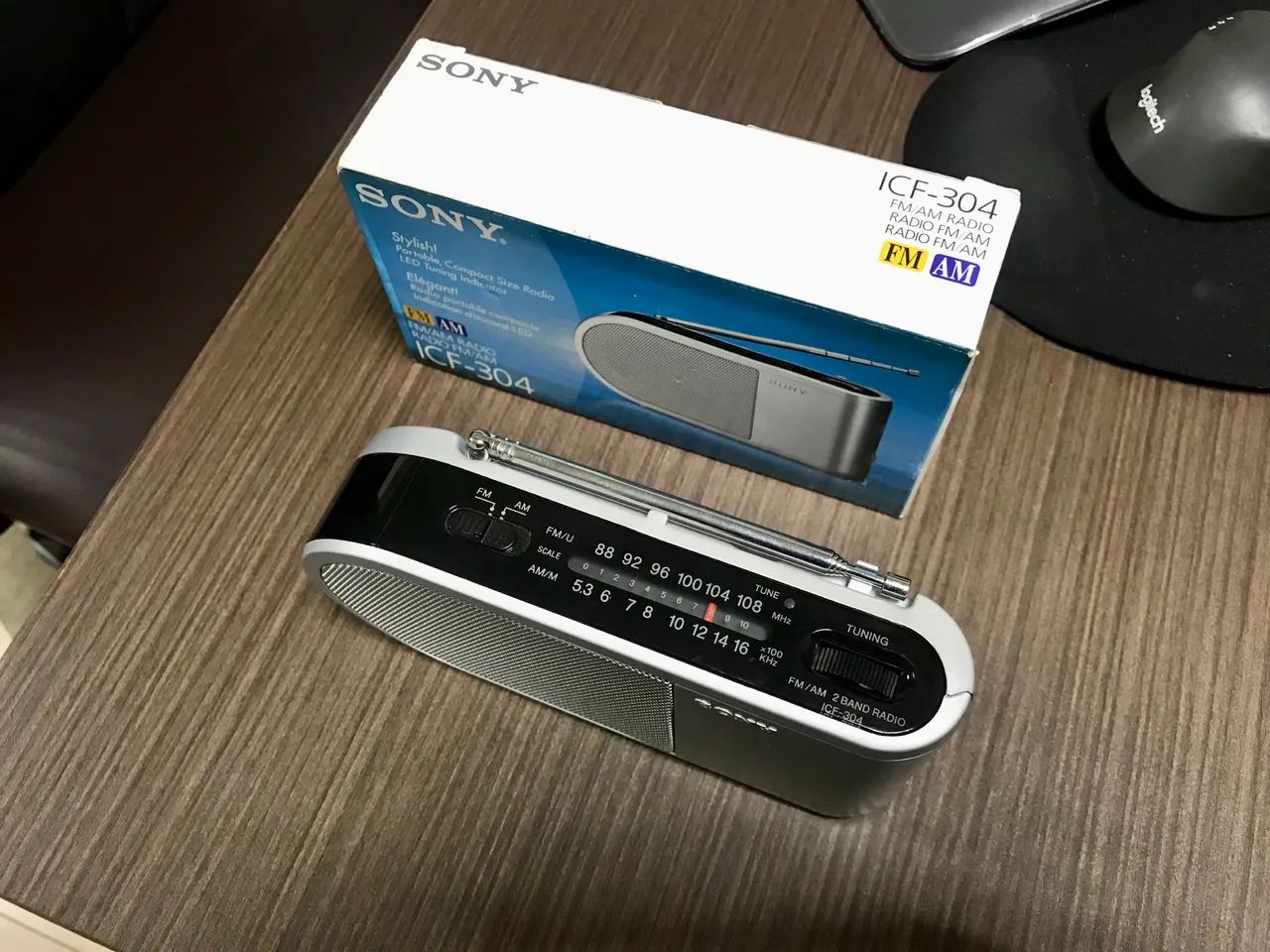 Rádio Sony ICF-304 AM/FM Pilhas AA - Aparelhos de Som - Centro