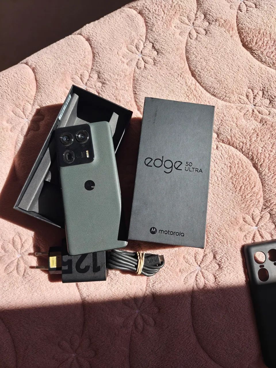 Vendo moto Edge 50 ultra  - Foto 5