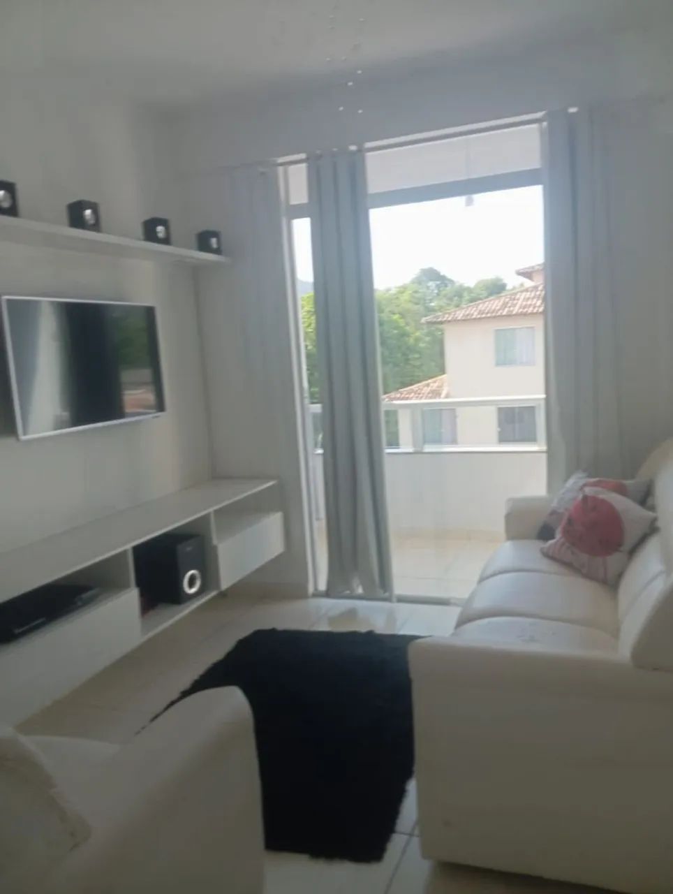 Alugo apt com 1 quarto centro Inoã 