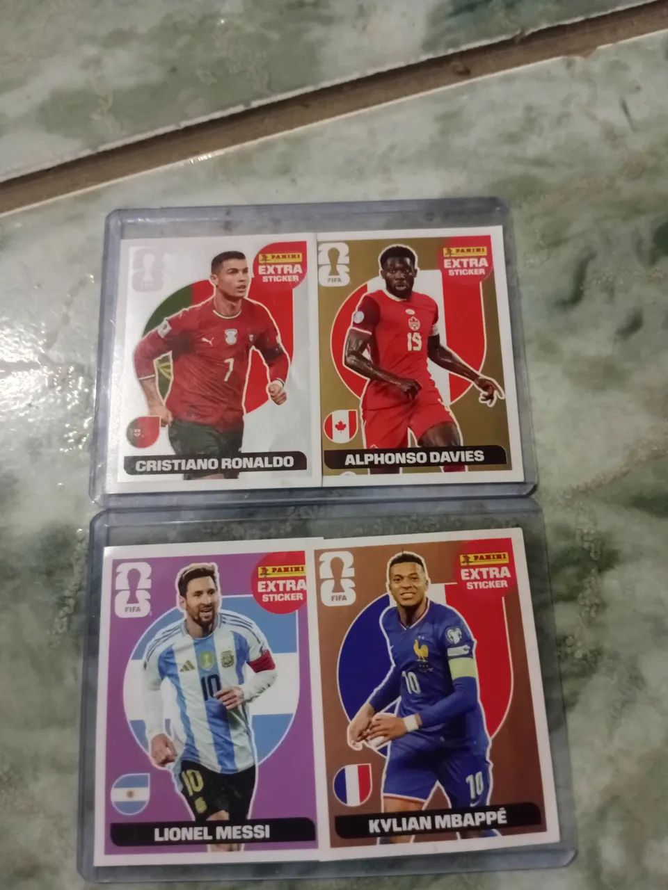 Figurinha legends com promoção 