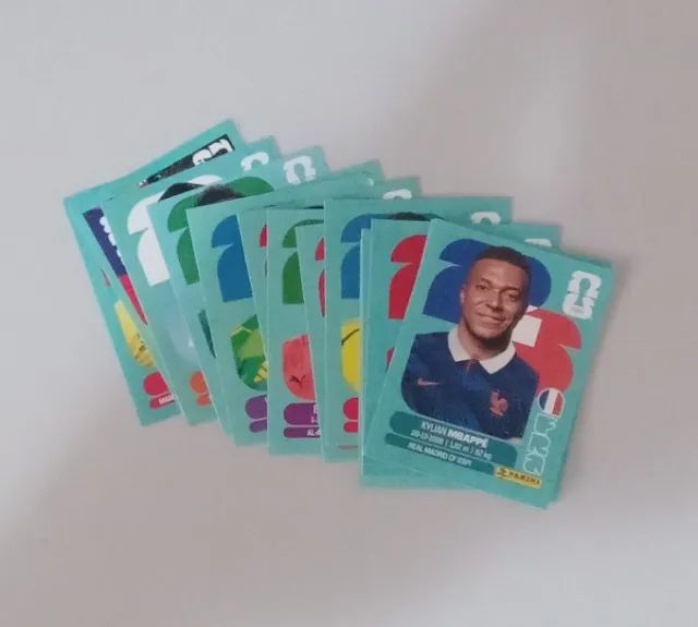 Figurinhas  Copa do Mundo , kit com 15 figurinhas