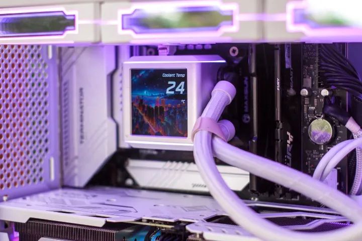 i5 13400F - 32GB - RX 9060XT - Foto 4