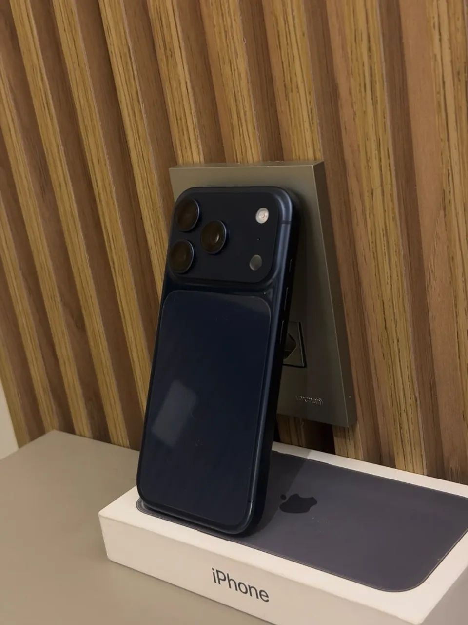 iPhone 17 Pro Cor Azul  - Foto 2