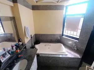 Apto com quatro suítes no Centro de Manaus - 300m²