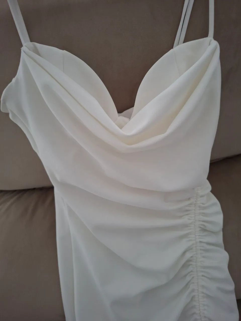 Vestido com fenda Zara branco
